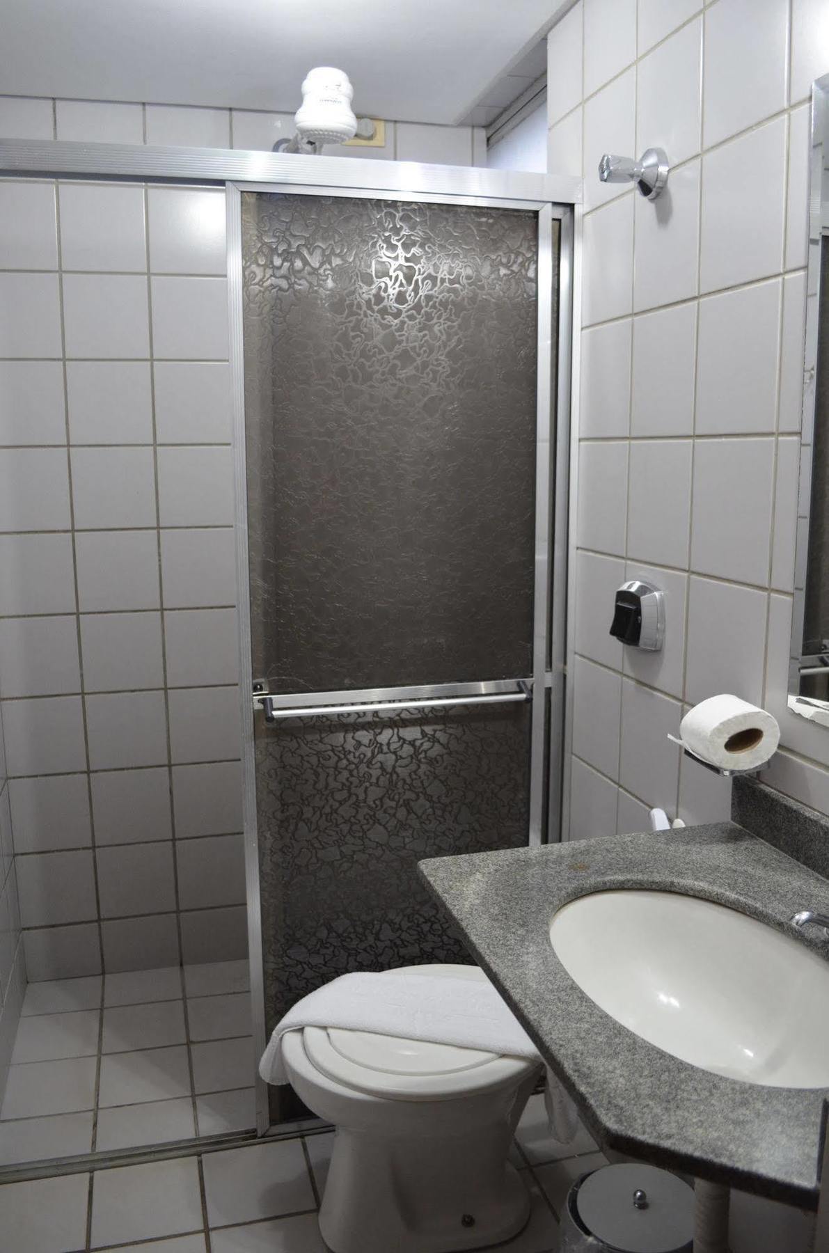 Mangabeiras Hotel Goiânia Exterior foto